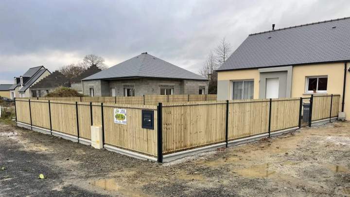 Pose de clôture Pluduno